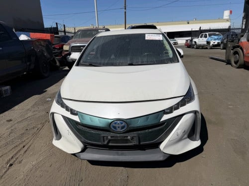 PRIUS prime Full premium 2017 បើកទូរ 08-06-2026