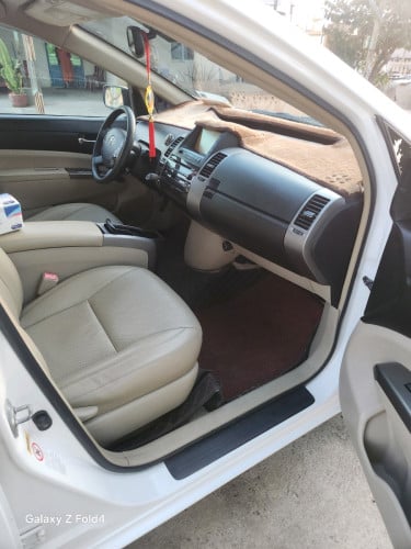 Prius05 full options ក្នុងលឿងABS អាគុយតែមបី