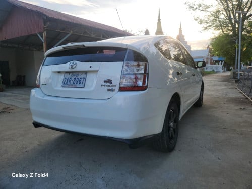 Prius05 full options ក្នុងលឿងABS អាគុយតែមបី