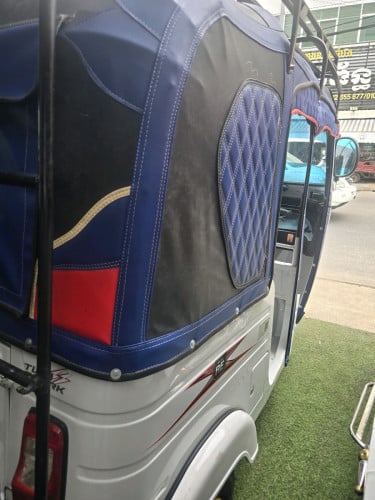 Re bajaj 2020លក់