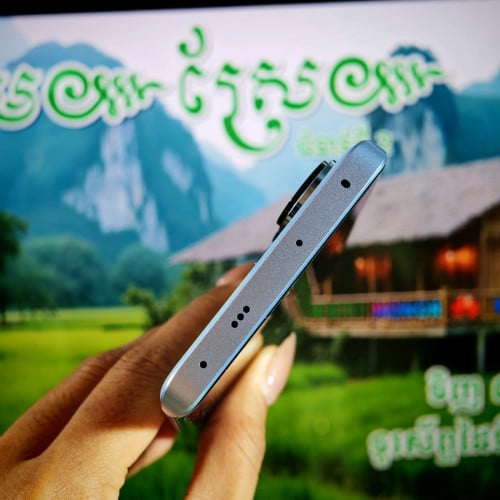 Redmi Note 13 Pro+ 5G Global (វ៉ៃដូរបាន)មានធានាច្បាស់លាស់ត្រឹមត្រូវ