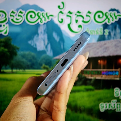 Redmi Note 13 Pro+ 5G Global (វ៉ៃដូរបាន)មានធានាច្បាស់លាស់ត្រឹមត្រូវ