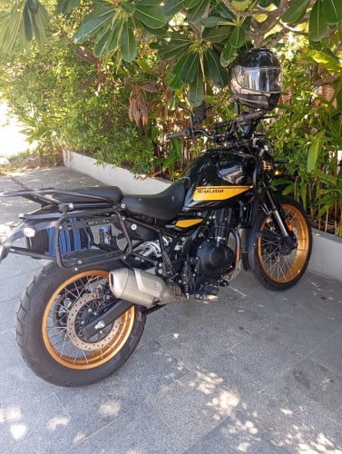 Royal Enfield himalayan 2025