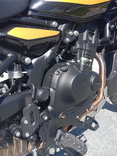 Royal Enfield himalayan 2025
