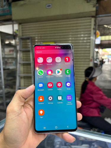 Samsung S10 5G 256G Ram8G Sim1 Korea 5g ម៉ាសុីនអេក្រង់ស្រុីនជាំ ដូរខ្នង