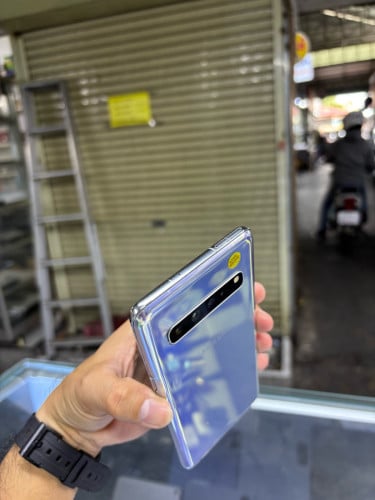 Samsung S10 5G 256G Ram8G Sim1 Korea 5g ម៉ាសុីនអេក្រង់ស្រុីនជាំ ដូរខ្នង