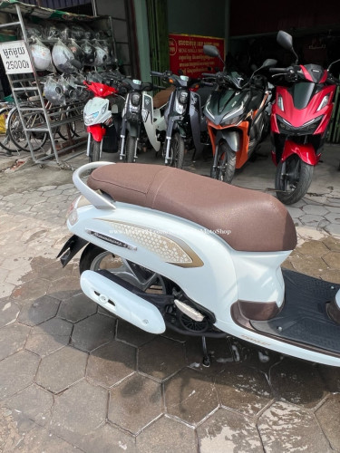 Scoopy020NCX លេខភ្នំពេញថ្មីណាស់ ម៉ូយៗ