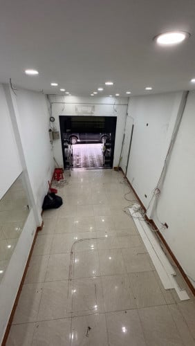 Shop for rent at BKK1 / 门面出租​ BKK1（1层半）