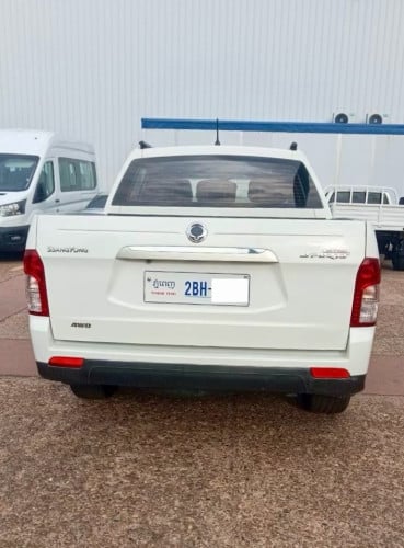 Ssangyong 2017 ប៉ុង2 ម៉ាស៊ូត ឡានស្អាត