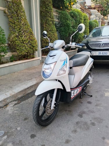 Suzuki let's 2017
