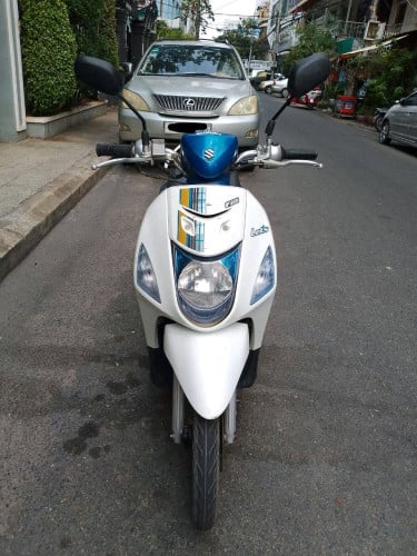 Suzuki let's 2018