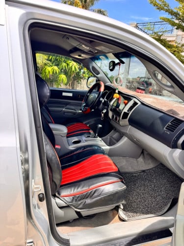 Tacoma 05 V6 ប៉ុងភ្លើង ឡានថ្មី