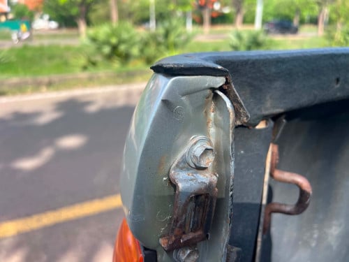 Tacoma 2002 កាប់ពីតាស់