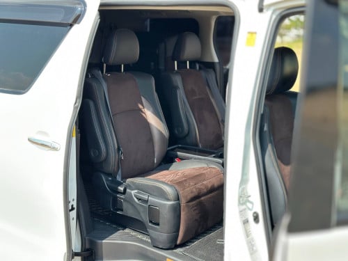 TOYOTA ALPHARD 2013 FULL AUTO 3