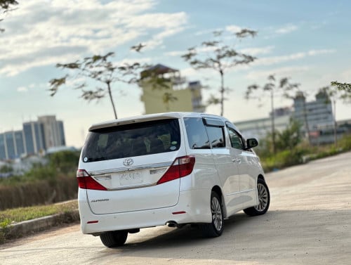 TOYOTA ALPHARD 2013 FULL AUTO 3