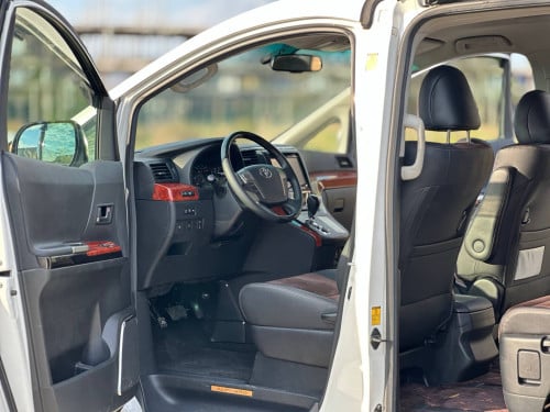 TOYOTA ALPHARD 2013 FULL AUTO 3