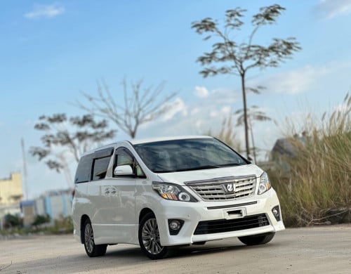 TOYOTA ALPHARD 2013 FULL AUTO 3