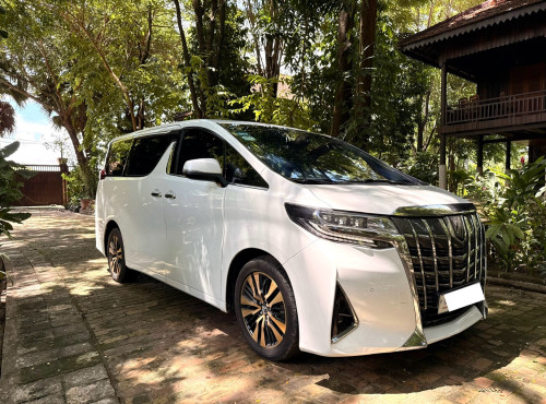 Toyota Alphard 2017 Russia ( V6 3500 CC )