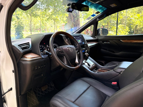 Toyota Alphard 2017 Russia ( V6 3500 CC )