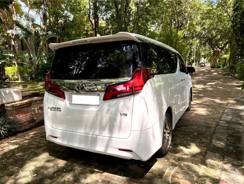 Toyota Alphard 2017 Russia ( V6 3500 CC )