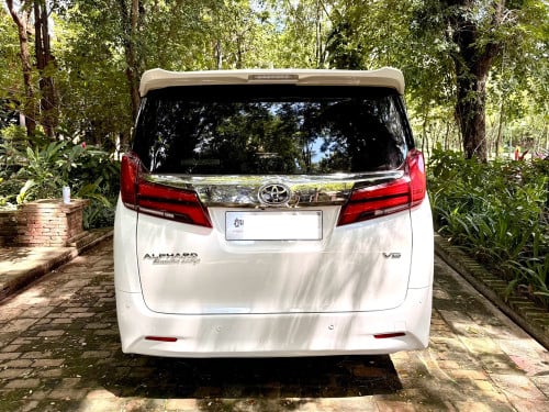 Toyota Alphard 2017 Russia ( V6 3500 CC )