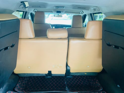 Toyota fortuner ឆ្នាំ​ 2016 ពណ៌​ ស​កាំម៉ៃ​ ហ្សិន​