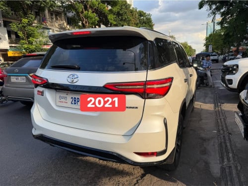 Toyota Fortuner Legenger ឆ្នាំ2021 ម្ចាស់ដើម សោ2គ្រាប់