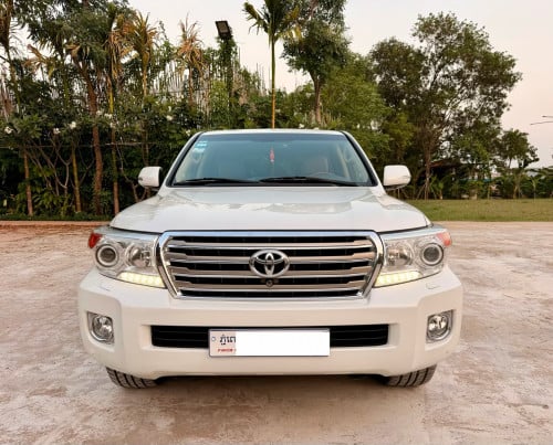Toyota Land Cruiser 2012 VIP ( V8 4500 ) ម្ចាស់ដើម មេឡាន