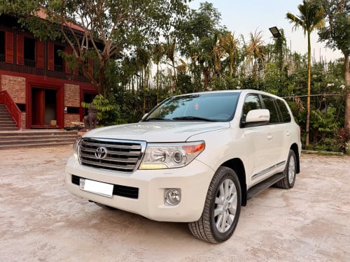 Toyota Land Cruiser 2012 VIP ( V8 4500 ) ម្ចាស់ដើម មេឡាន