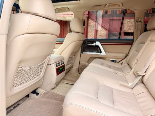 Toyota Land Cruiser 2012 VIP ( V8 4500 ) ម្ចាស់ដើម មេឡាន