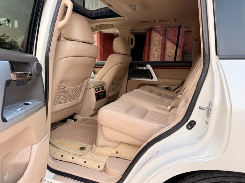 Toyota Land Cruiser 2012 VIP ( V8 4500 ) ម្ចាស់ដើម មេឡាន