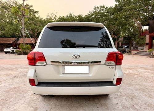 Toyota Land Cruiser 2012 VIP ( V8 4500 ) ម្ចាស់ដើម មេឡាន