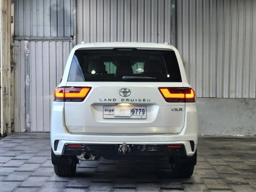Toyota Land Cruiser VXR 2023 full Options