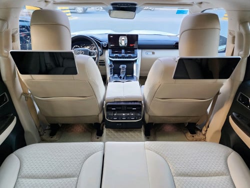 Toyota Land Cruiser VXR 2023 full Options