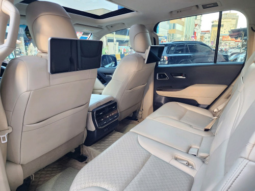 Toyota Land Cruiser VXR 2023 full Options
