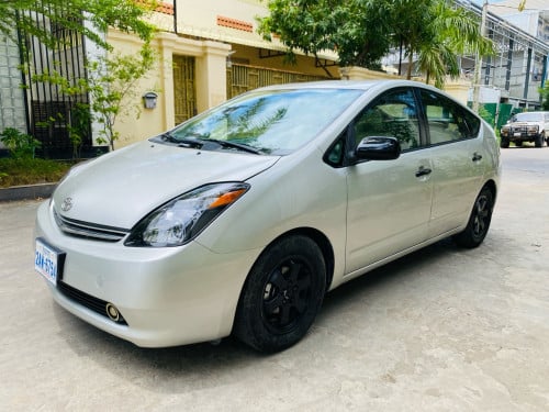 TOYOTA Prius 05fullពេញឡានស្អាតអត់បុកអត់ប៉ះអាគុយABSអេម