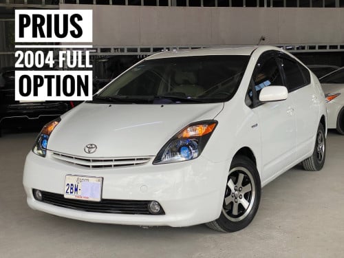 Toyota Prius 2004 full option ទេីបតែចូលស្តុកថ្មី តម្លៃល្អ បង់រំលស់សិក្សា១៥នាទីដកឡាន