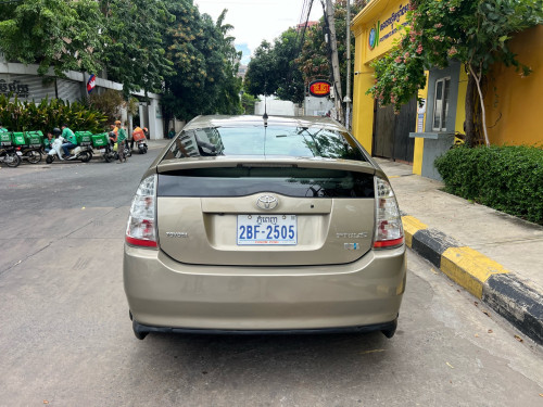 Toyota Prius 2006 h full ឡានថ្មី
