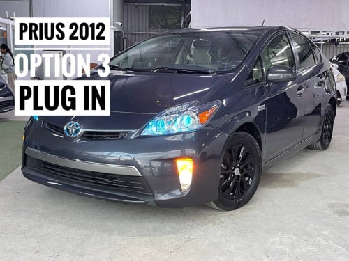 Toyota Prius 2012 option 3 Plug-in ទេីបតែចូលស្តុកថ្មី តម្លៃល្អ បង់រំលស់សិក្សា១៥នាទីដកឡាន
