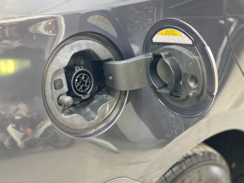 Toyota Prius 2012 option 5 Advanced Plug-inទេីបតែចូលស្តុកថ្មី តម្លៃល្អ បង់រំលស់សិក្សា១៥នាទីដកឡាន