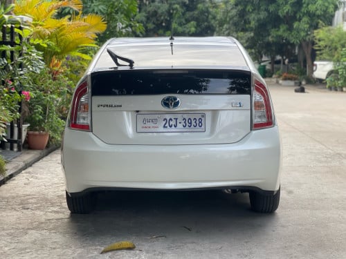 Toyota Prius 2013 Option 3 ម្ចាស់ដើម