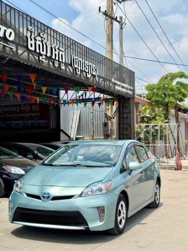 Toyota Prius 2013 Option 4 ពណ៌ ហ្គិច​ សន្លឹក​ពន្ធ​ 🔵តម្លៃពិសេស 18,500$ ចរចារ​