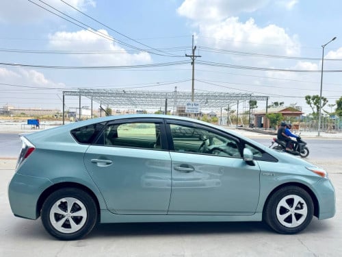 Toyota Prius 2013 Option 4 ពណ៌ ហ្គិច​ សន្លឹក​ពន្ធ​ 🔵តម្លៃពិសេស 18,500$ ចរចារ​