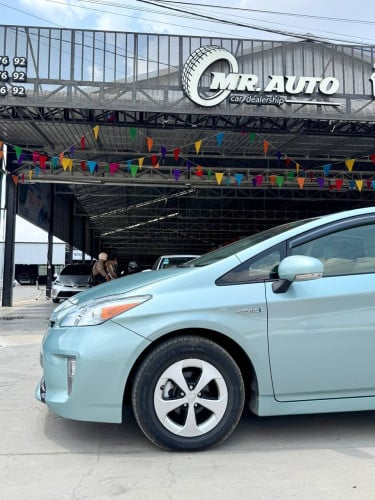 Toyota Prius 2013 Option 4 ពណ៌ ហ្គិច​ សន្លឹក​ពន្ធ​ 🔵តម្លៃពិសេស 18,500$ ចរចារ​