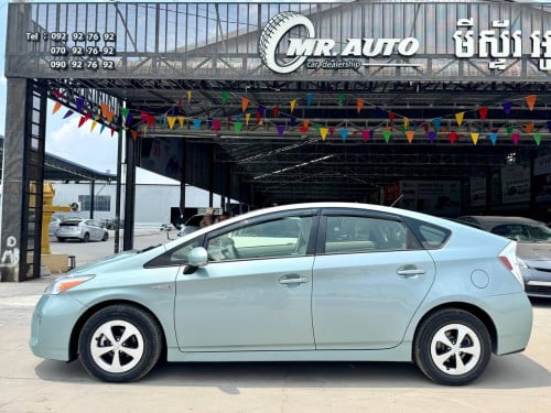 Toyota Prius 2013 Option 4 ពណ៌ ហ្គិច​ សន្លឹក​ពន្ធ​ 🔵តម្លៃពិសេស 18,500$ ចរចារ​