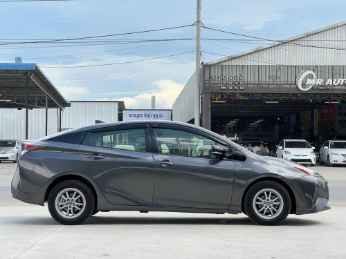 Toyota Prius 2016 Option 2 ​ សន្លឹក​ពន្ធ​ 🔵តម្លៃពិសេស 25,000$ ចរចារ​