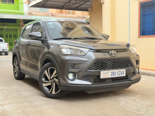 Toyota Raize 2023 ឡានថ្មីទឹកថ្នាំសុីនមួយជុំ