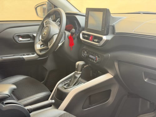 Toyota Raize 2023 ឡានថ្មីទឹកថ្នាំសុីនមួយជុំ