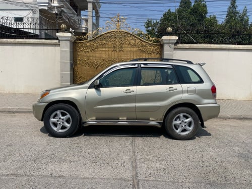 Toyota RAV4 2002 ប៉ុង1