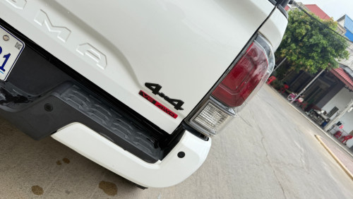 Toyota Tacoma 016 TRD